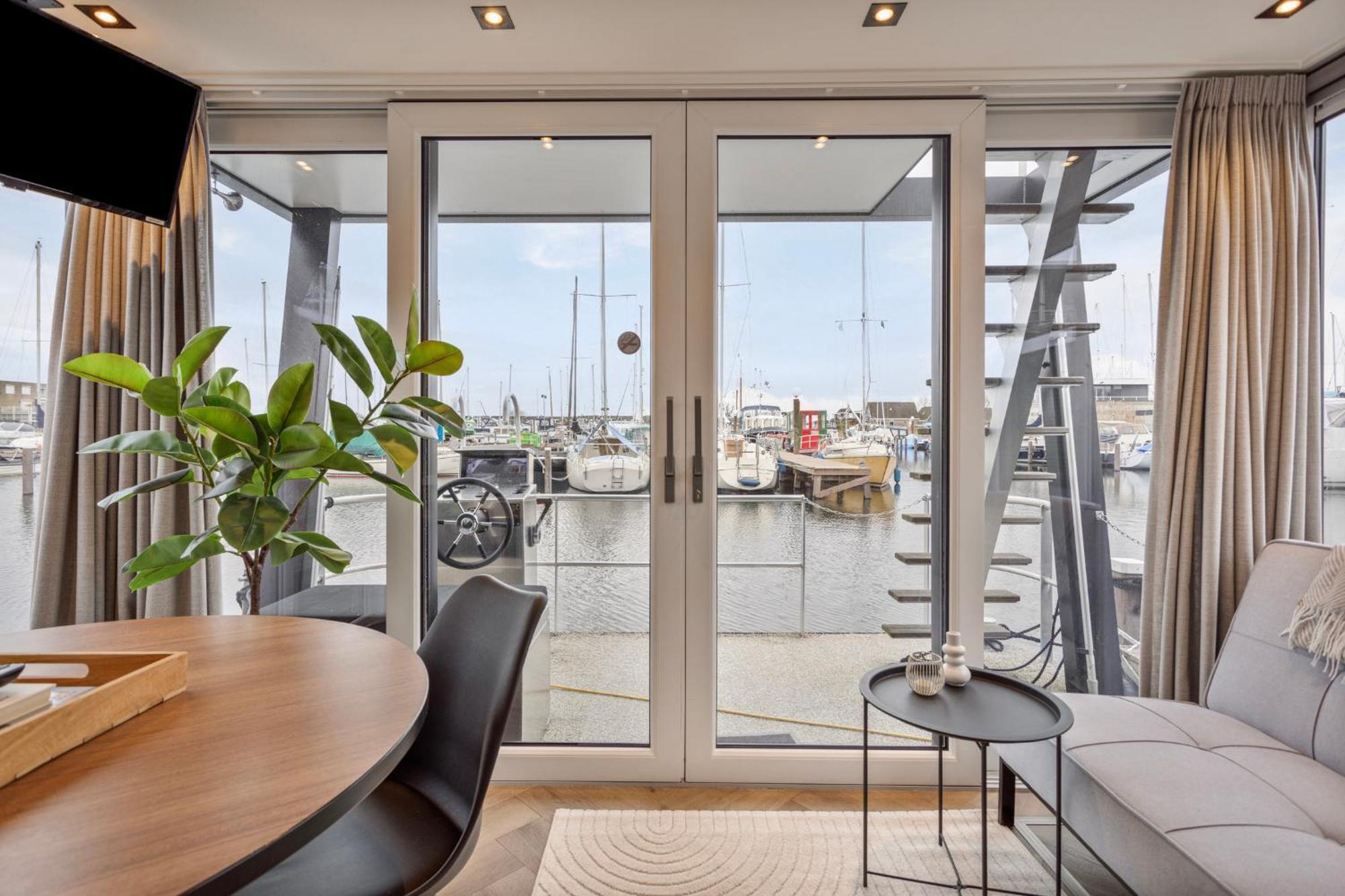 Luxurious Waterloft Near Beach And Centre By Weltevreden Experience Zeewolde Luaran gambar