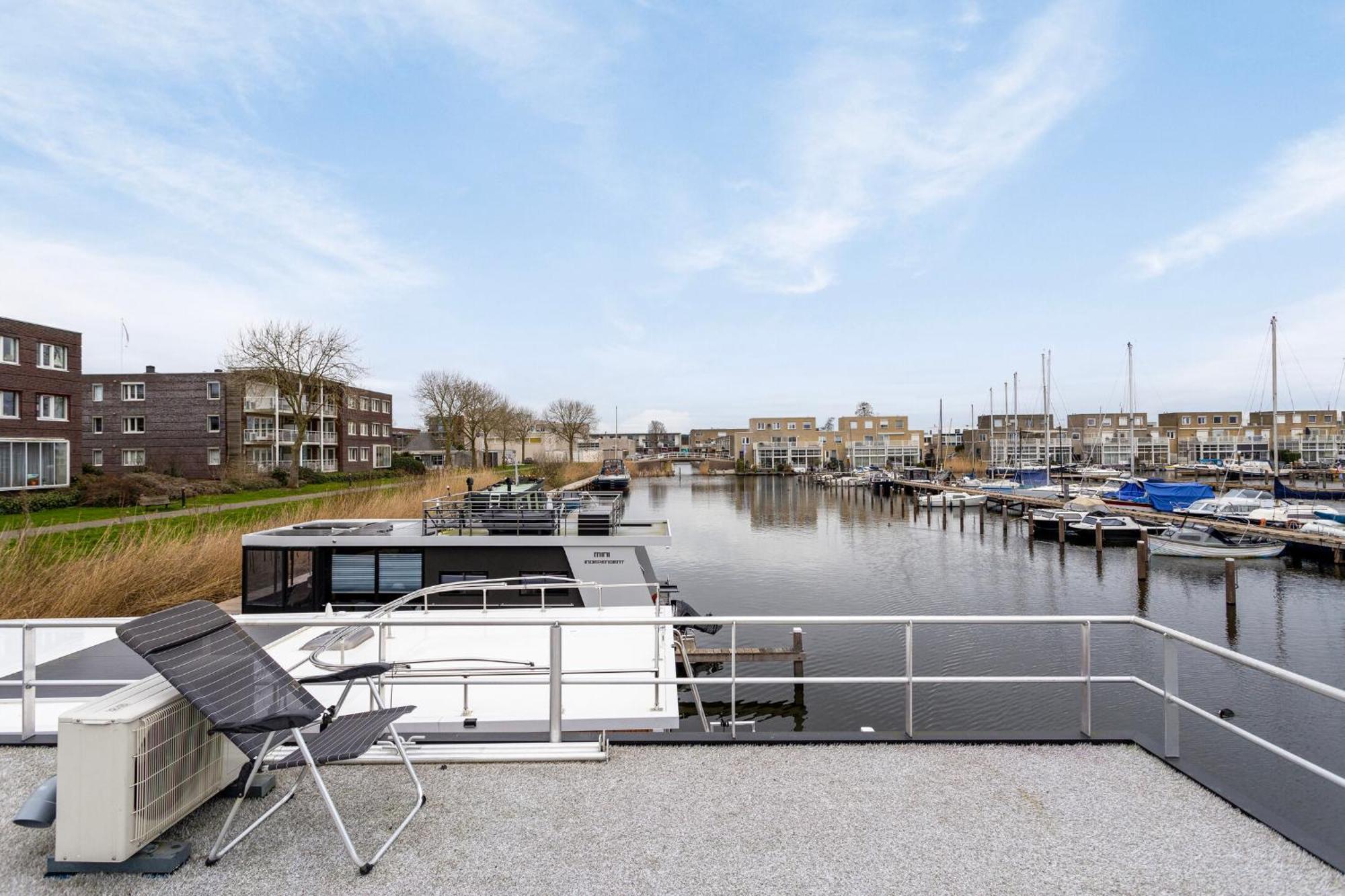 Luxurious Waterloft Near Beach And Centre By Weltevreden Experience Zeewolde Luaran gambar