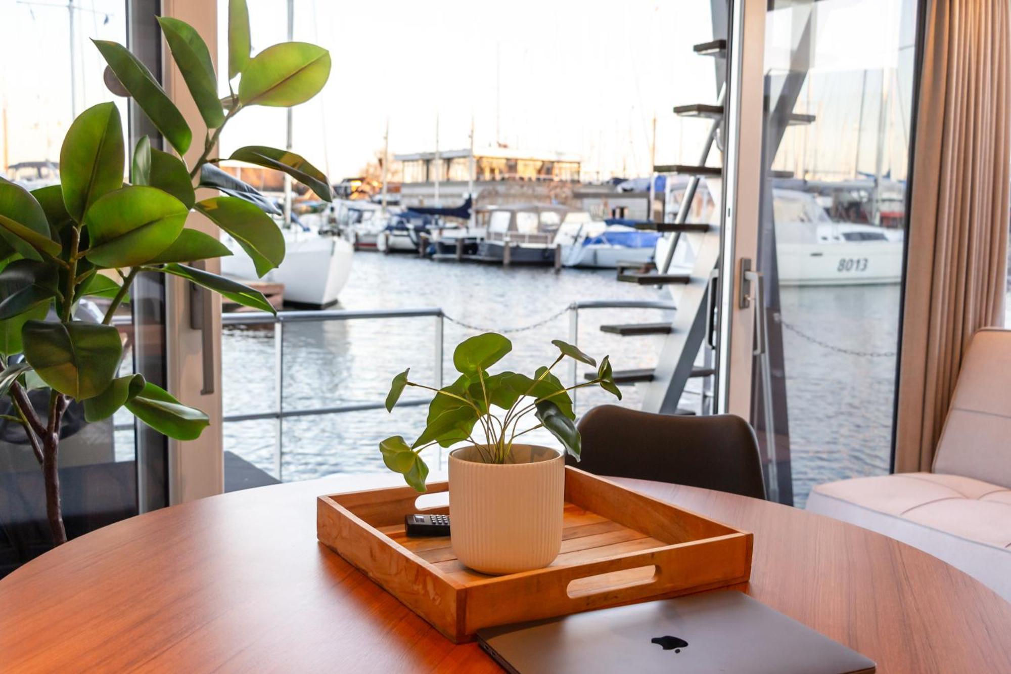 Luxurious Waterloft Near Beach And Centre By Weltevreden Experience Zeewolde Luaran gambar