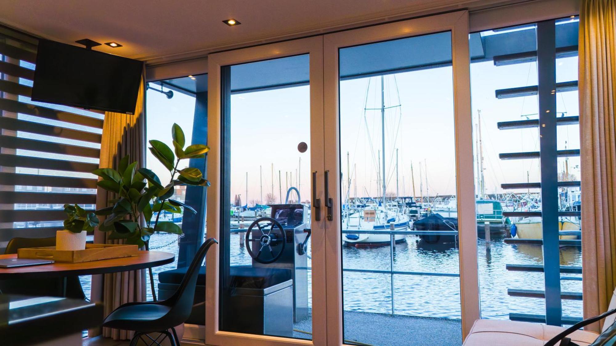 Luxurious Waterloft Near Beach And Centre By Weltevreden Experience Zeewolde Luaran gambar